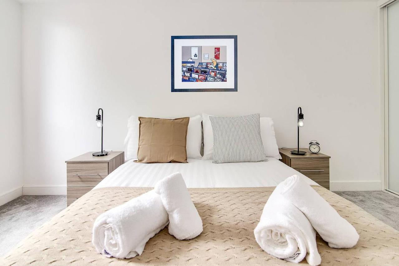 Luxe Modern Apartment By Your Perfect Stay Short Lets Birmingham Exterior foto